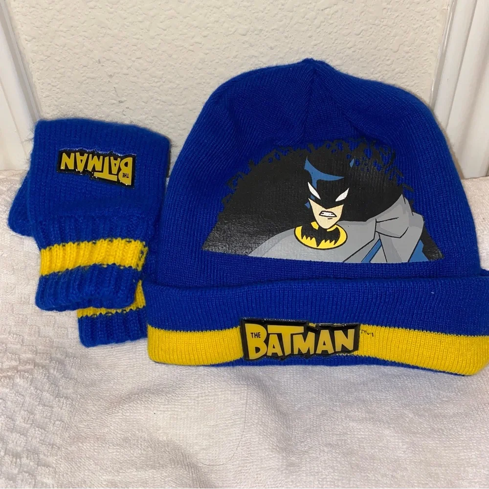 DC Comics Boys Batman Winter Beanie Hat & Mittens Gloves Set Blue Yellow OS